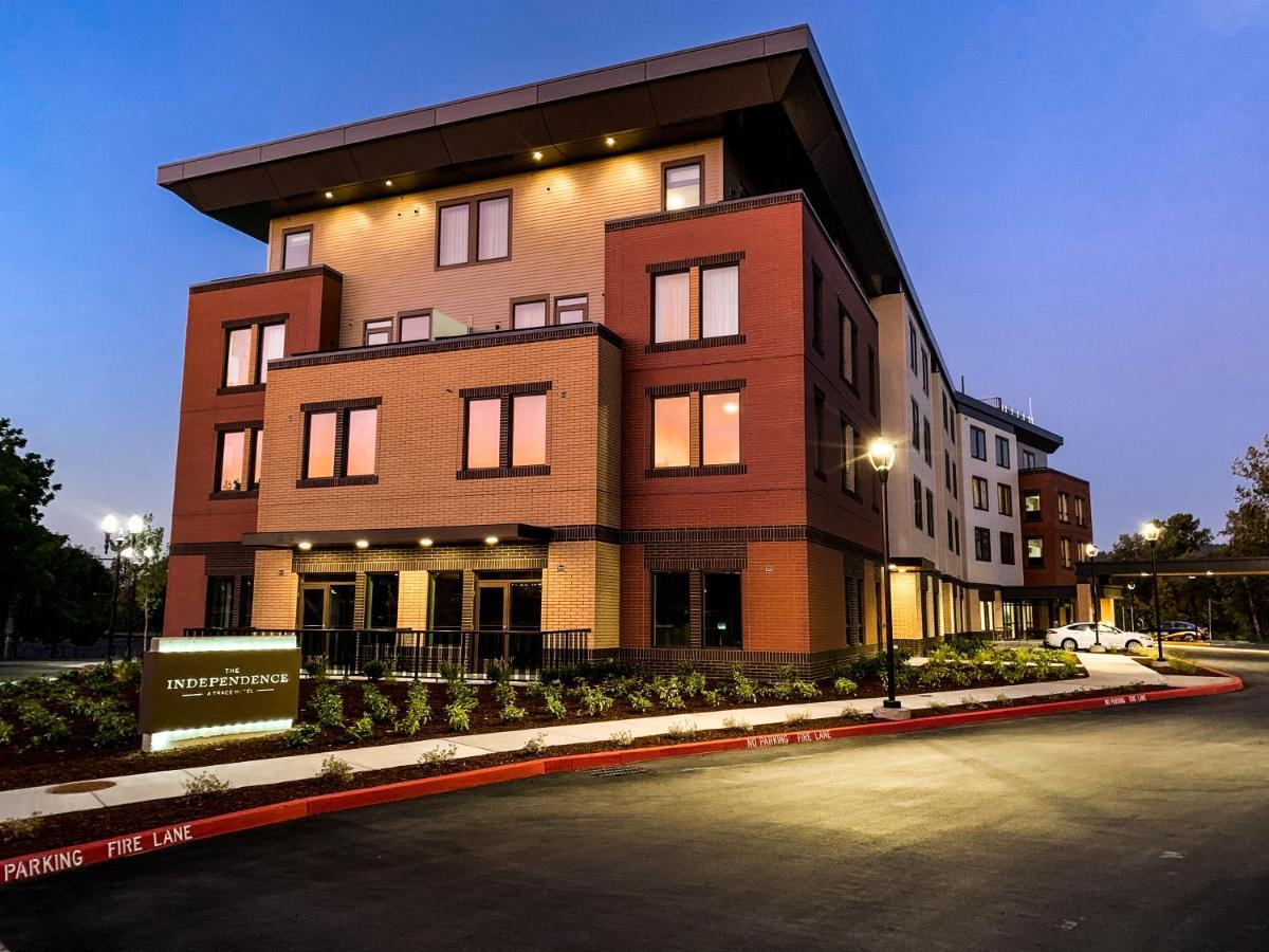 The Independence Hotel ภายนอก รูปภาพ