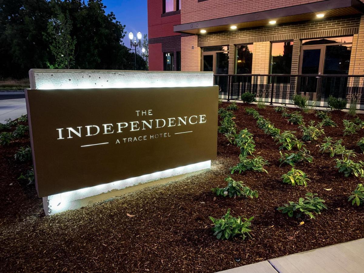 The Independence Hotel ภายนอก รูปภาพ